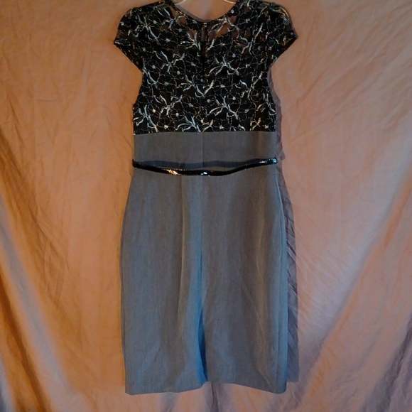 Cap Sleeve Stretch Sheath Dress - Picture 3 of 5